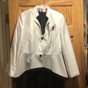 Black and White 2-piece skirt suit